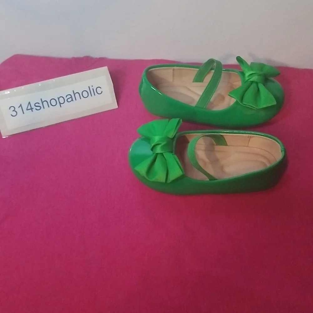 Toddler Girls Green Patent Leather Shoes With Bow